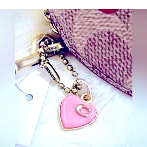 Coach Heart Wristlet - Picture 4 of 5